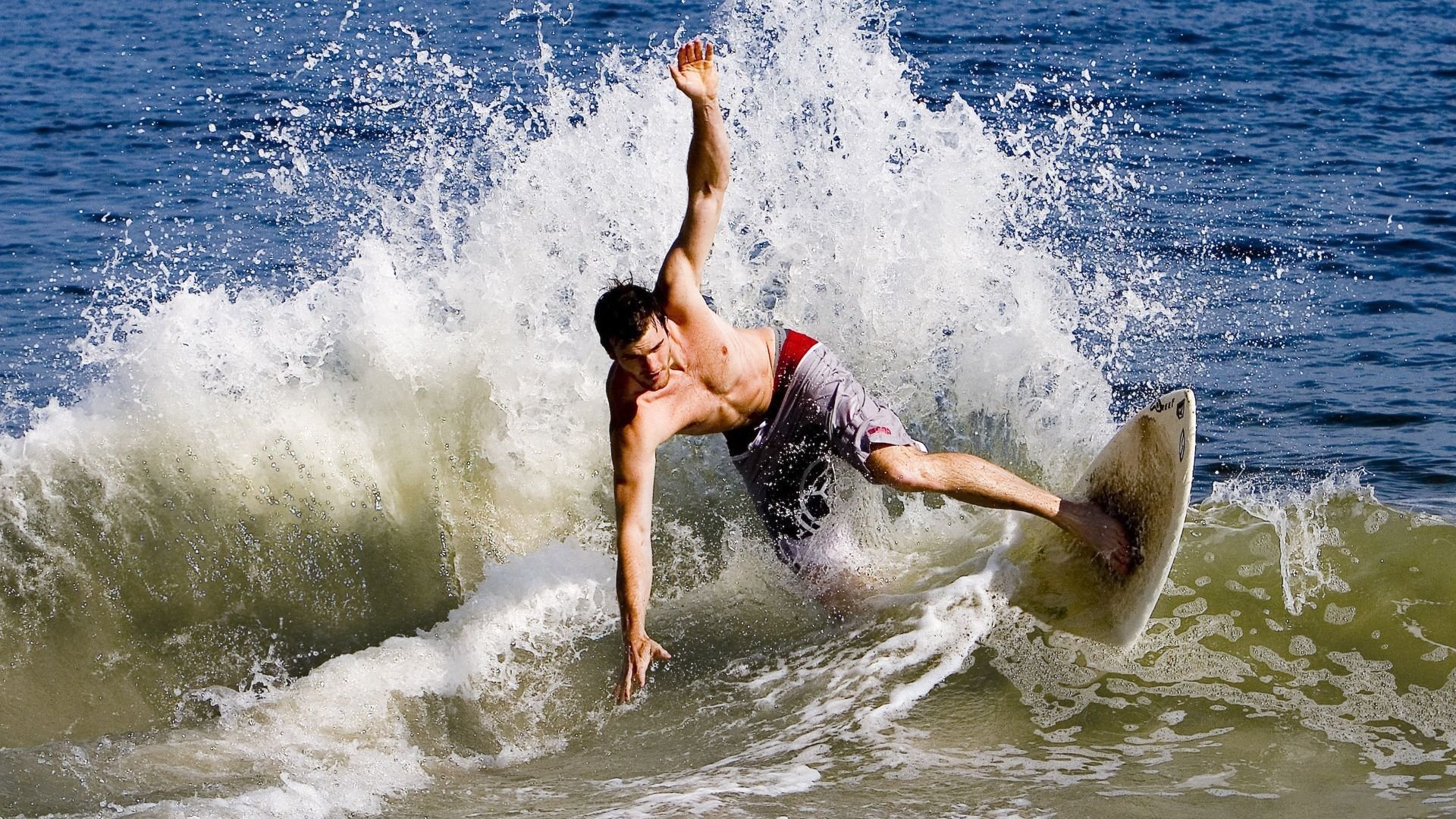 国际冰联调整赛程，冬季赛事更紧凑，国际冰球联赛